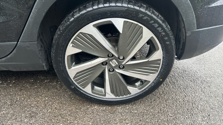 SEAT Arona 1.0 TSI 110 FR Sport 5dr DSG Petrol Hatchback